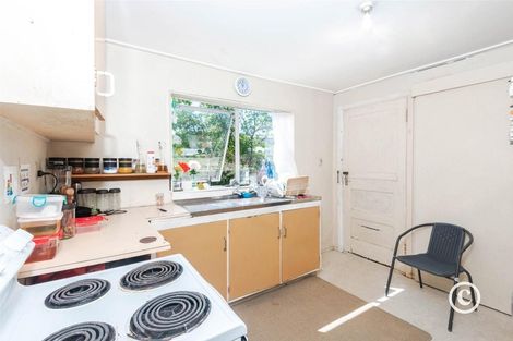 Photo of property in 292 Main Road, Tawa, Wellington, 5028