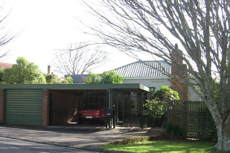 Photo of property in 1 Dillicar Street, Whitiora, Hamilton, 3200