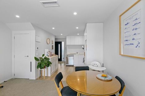 Photo of property in 12 Harena Way, Moera, Lower Hutt, 5010