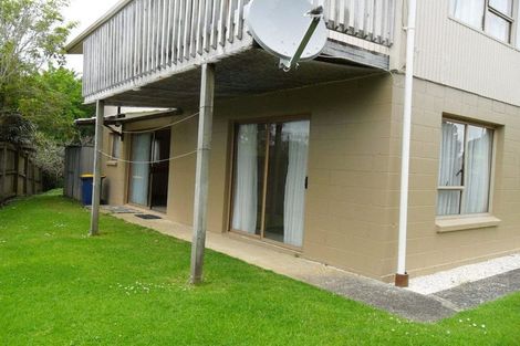 Photo of property in 105 Verran Road, Birkenhead, Auckland, 0626