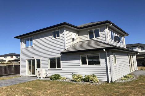 Photo of property in 242 Mark Avenue, Grenada Village, Wellington, 6037