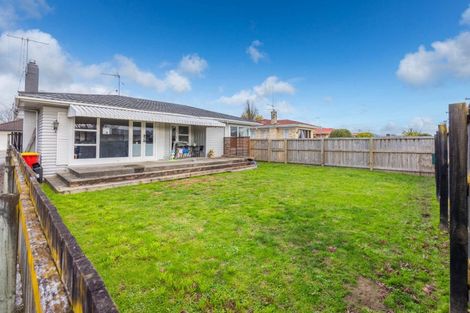 Photo of property in 74 Vardon Road, St Andrews, Hamilton, 3200