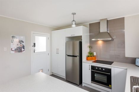 Photo of property in 10 Peters Avenue, Cloverlea, Palmerston North, 4412