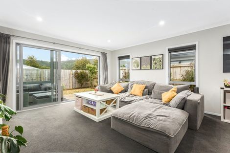 Photo of property in 8 Peter Tapp Way, Wainuiomata, Lower Hutt, 5014