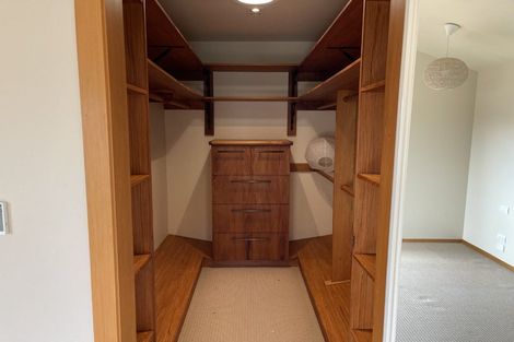 Photo of property in 69 Ocean View Road, Hillcrest, Auckland, 0627