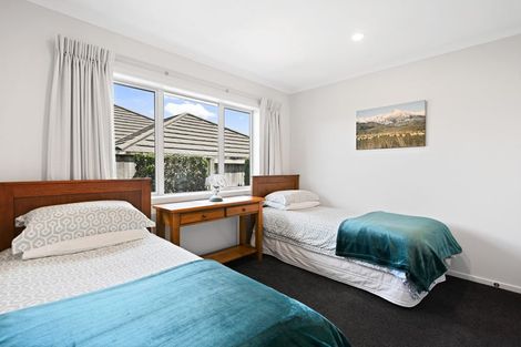 Photo of property in 16 Longbow Terrace, Flagstaff, Hamilton, 3210