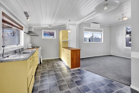 Photo of property in 12 Norfolk Street, Patea, 4520