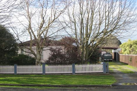 Photo of property in 68 Victoria Street, Carterton, 5713