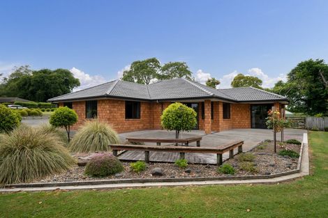 Photo of property in 2 Lake View Drive, Karapiro, Cambridge, 3494