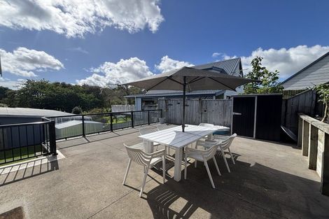 Photo of property in 16 Camellia Avenue, Bell Block, New Plymouth, 4312