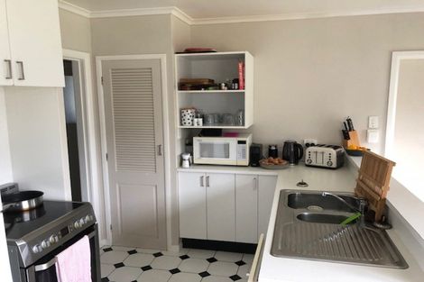 Photo of property in 1 Woodstock Place, Hokowhitu, Palmerston North, 4410