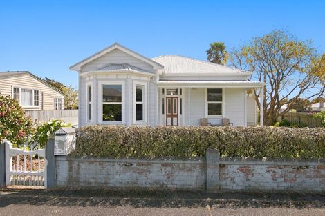 Photo of property in 19 Carey Street, Waitara, 4320
