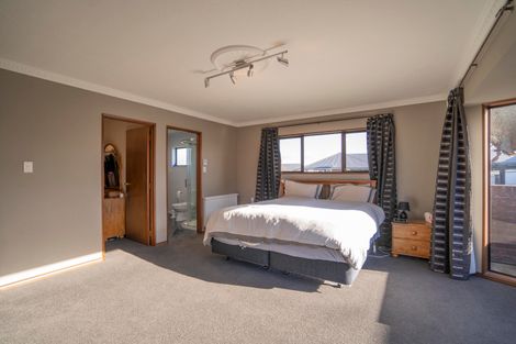 Photo of property in 4 Orkney Street, Waikiwi, Invercargill, 9810