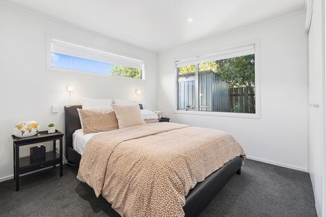 Photo of property in 13a Wayside, Miramar, Wellington, 6022