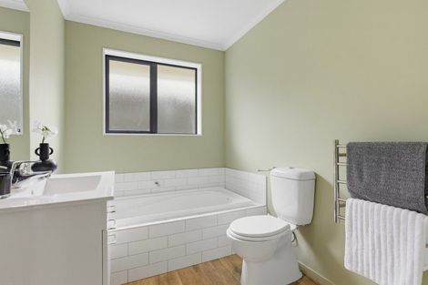 Photo of property in 18 Keene Street, Wigram, Christchurch, 8042