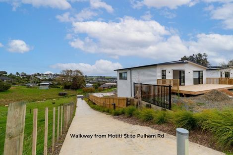 Photo of property in 4 Kiwinui Lane, Warkworth, 0910