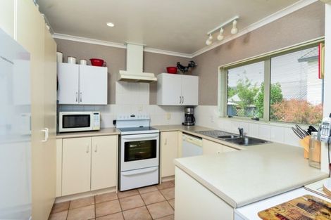 Photo of property in 29 Rosehill Place, Nawton, Hamilton, 3200