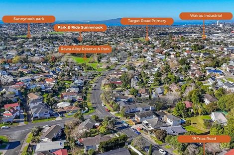 Photo of property in 4/19 Trias Road, Totara Vale, Auckland, 0629