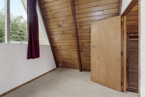 Photo of property in 24 Cornwall Street, Te Atatu South, Auckland, 0610