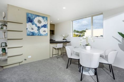 Photo of property in 18/166 Mokoia Road, Chatswood, Auckland, 0626