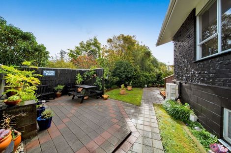 Photo of property in 3 La Salle Drive, Westown, New Plymouth, 4310