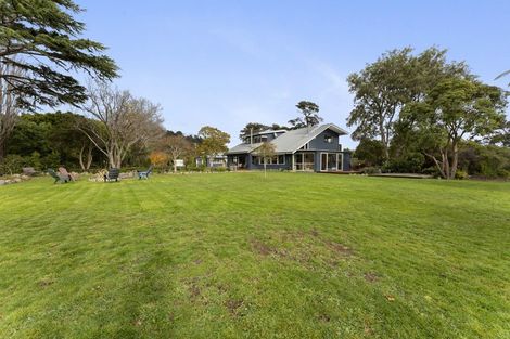 Photo of property in 61 Twin Lakes Road, Te Marua, Upper Hutt, 5018