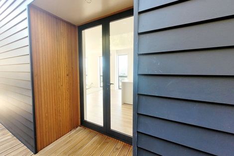 Photo of property in 8 Silvereye Way, Johnsonville, Wellington, 6037