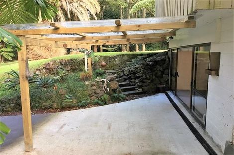 Photo of property in 4 Freshney Place, Hillpark, Auckland, 2102