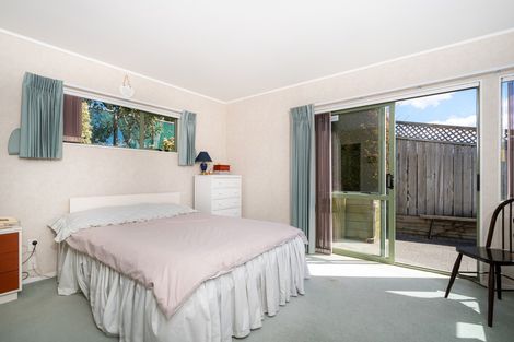 Photo of property in 33 Maurice Borich Place, Henderson, Auckland, 0610