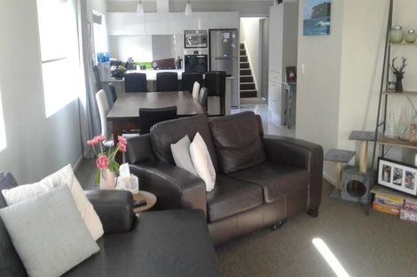 Photo of property in 7a Madeira Close, Whitby, Porirua, 5024