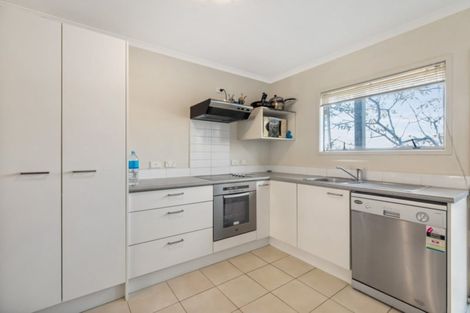 Photo of property in 14/94 Glengarry Road, Glen Eden, Auckland, 0602