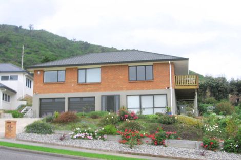 Photo of property in 153 Winara Avenue, Waikanae, 5036