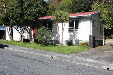Photo of property in 79 Hazlewood Avenue, Karori, Wellington, 6012