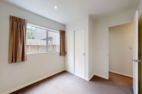 Photo of property in 352 Queens Drive, Lyall Bay, Wellington, 6022