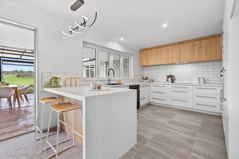 Photo of property in 66 Karanui Road, Te Kamo, Kamo, 0185