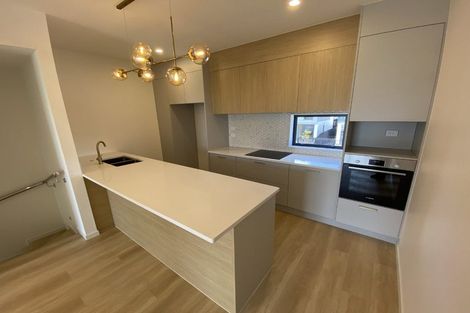 Photo of property in 10 Papa Takaro Lane, Flat Bush, Auckland, 2019