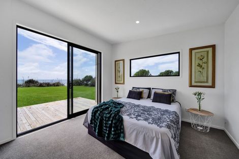 Photo of property in 317 Porikapa Road, Warea, New Plymouth, 4381