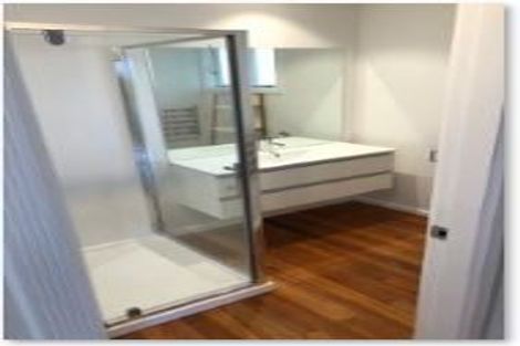 Photo of property in 11a Straven Road, Riccarton, Christchurch, 8011