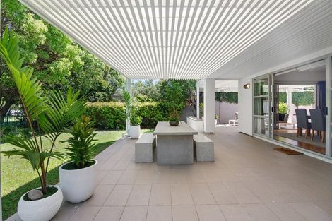 Photo of property in 33 Oak Manor Drive, Albany, Auckland, 0632