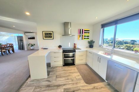 Photo of property in 8 Oakleigh Crescent, Oamaru North, Oamaru, 9400