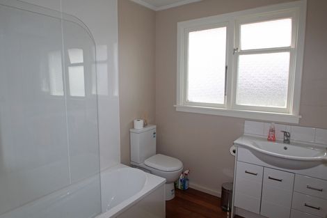 Photo of property in 30 Balmoral Street, Oamaru North, Oamaru, 9400