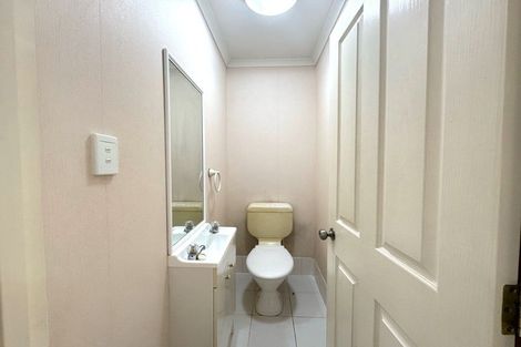 Photo of property in 114 Buscomb Avenue, Henderson, Auckland, 0610