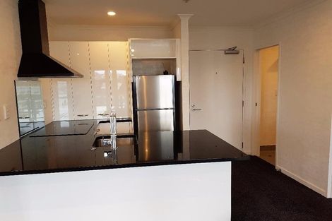 Photo of property in Terrace Heights Apartments, 10e/163 The Terrace, Wellington Central, Wellington, 6011