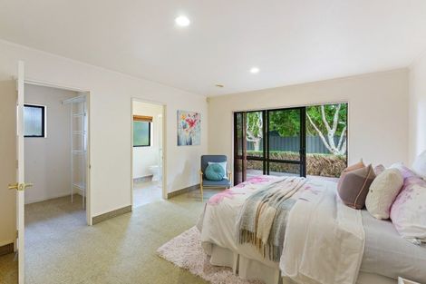 Photo of property in 10 Tararua Crescent, Otaki, 5512