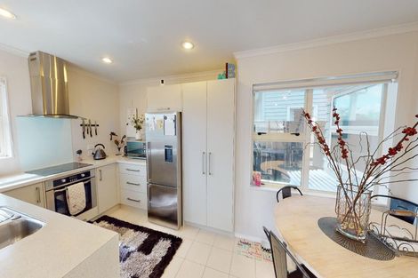 Photo of property in 12a Oxford Street, Hokowhitu, Palmerston North, 4410