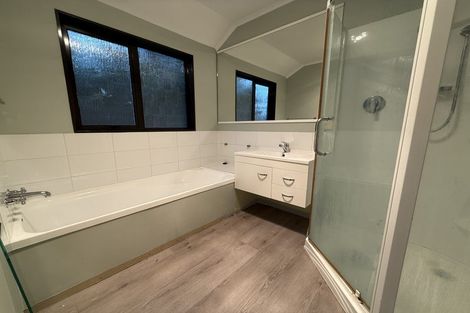 Photo of property in 51a Strowan Road, Strowan, Christchurch, 8052