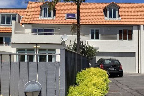 Photo of property in 10/201 Great South Road, Greenlane, Auckland, 1051