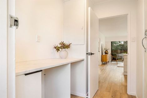 Photo of property in 4/21 Hillcrest Road, Papatoetoe, Auckland, 2025