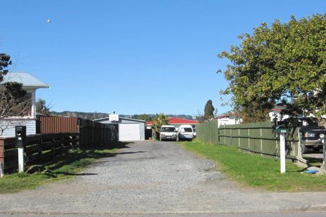 Photo of property in 16 President Avenue, Papakura, 2110