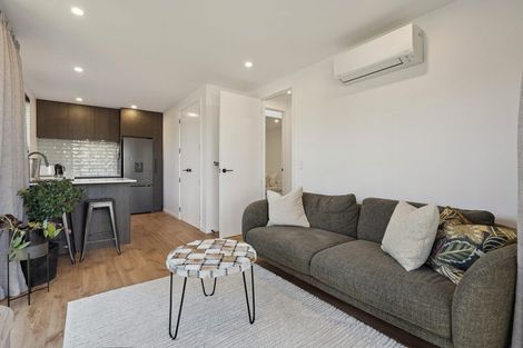 Photo of property in 40 Shelduck Road, Jacks Point, 9371